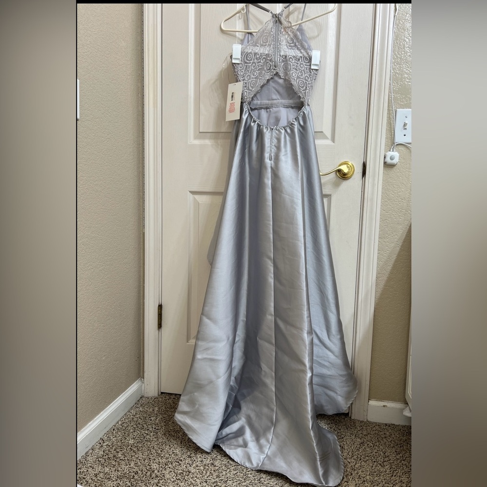 Honey and Rosie Silver Lace Dress - Picture 4 of 7